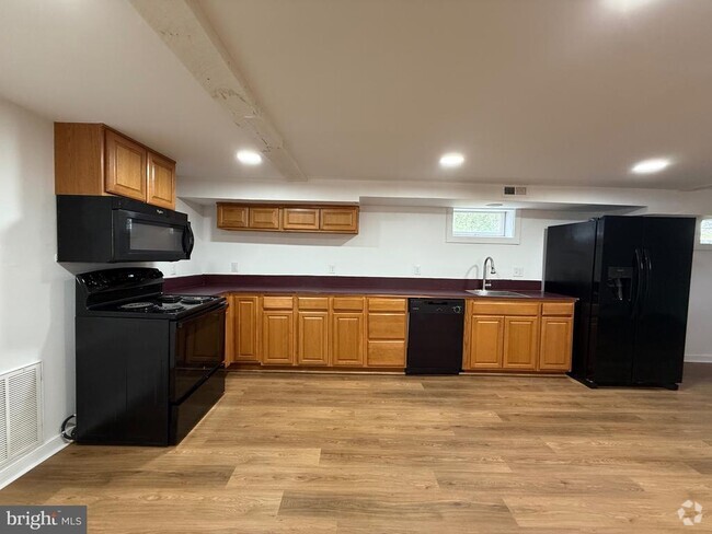 Building Photo - 1603 N Seminole Trail Rental