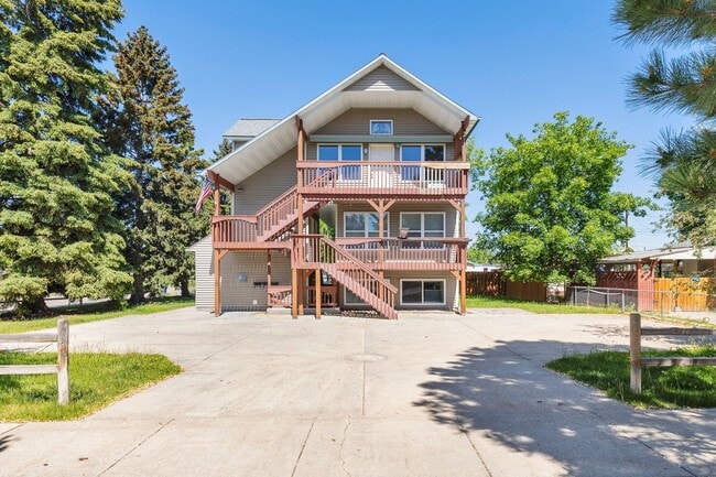 Building Photo - Marshall Unit C Rental