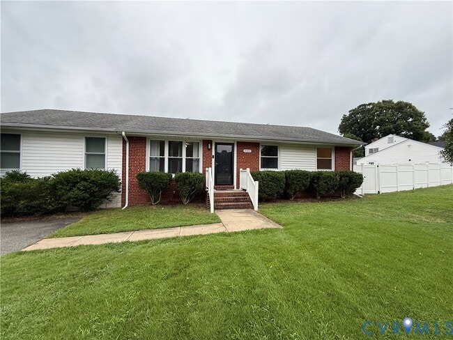 Building Photo - 9723 Royerton Dr Rental