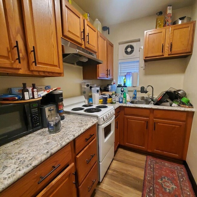 Photo - 54 N Morris St Unit 1