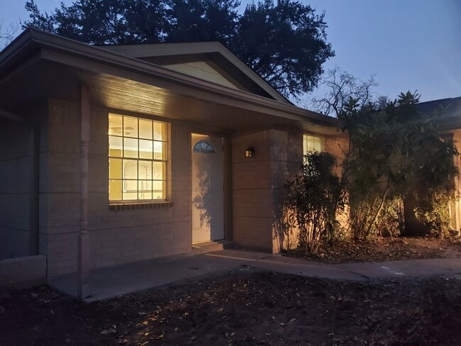 Photo - 8507 Lorna Dr