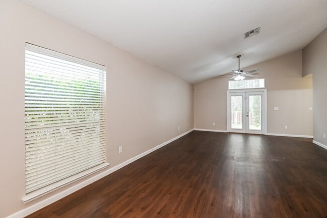 Photo - 2112 S Cranbrook Ave