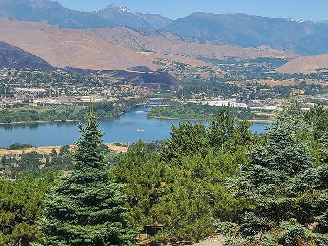 Photo - 2467 Twin Peaks Vw