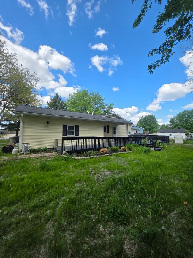 199 Lakeview Dr