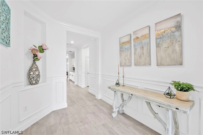 Photo - 2127 Hamlin St