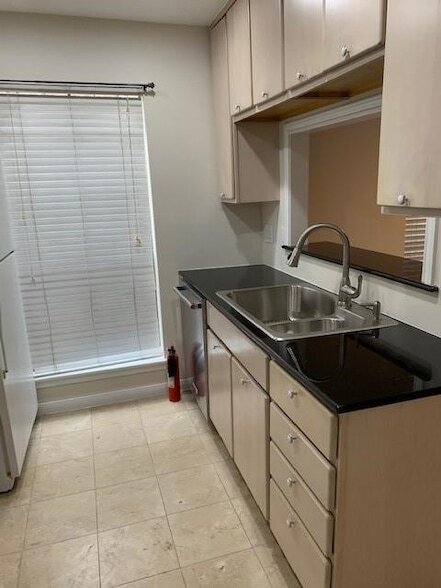 Photo - 3700 W Clay St Unidad 227
