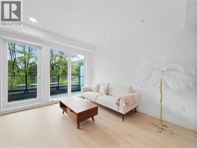 133 W 49th Ave Unit 3xx