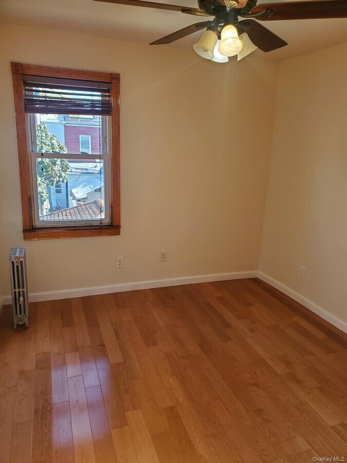 Photo - 104-57 108th St Casa Adosada