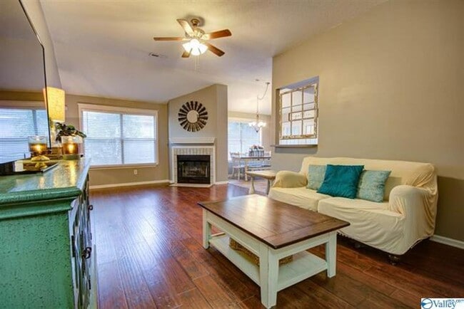 Photo - THREE BEDROOM/TWO BATH SPACIOUS RANCH - GR...