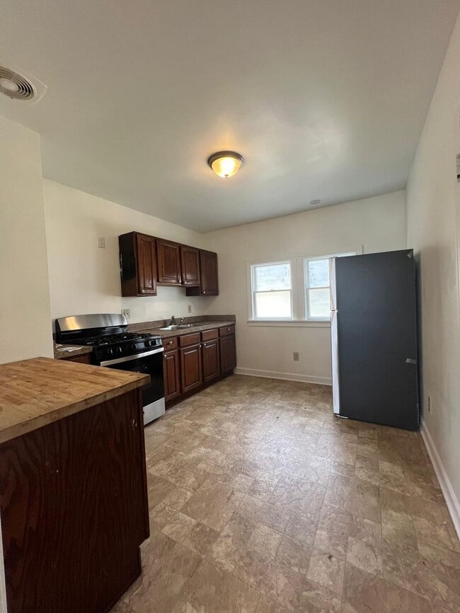 Photo - 14221 Glenside Rd Unidad UP