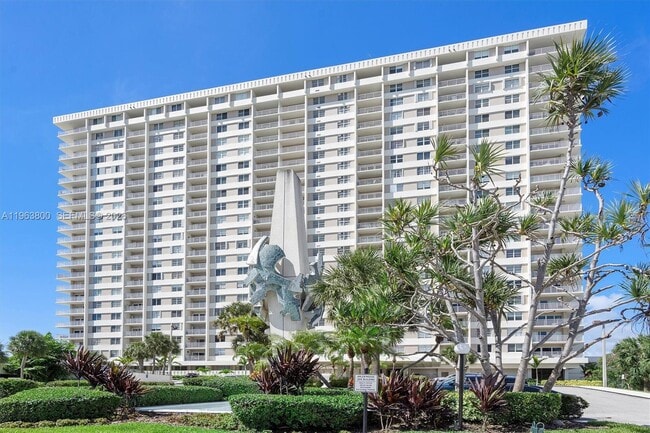 Building Photo - 300 Bayview Dr Unit 1908
