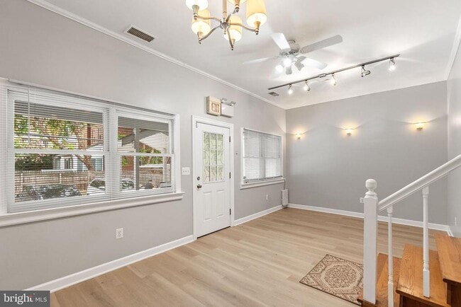 Building Photo - 5107 MacArthur Blvd NW Rental