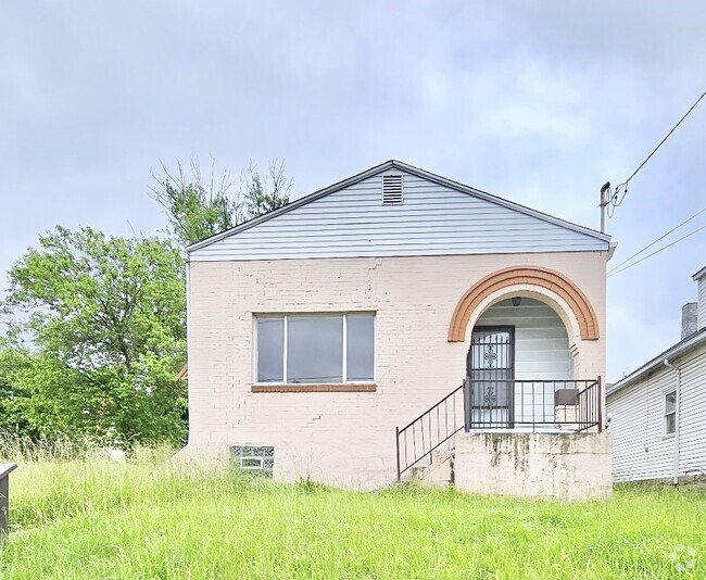 Building Photo - 415 N 4th St Rental