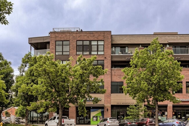 Photo - 221 E Mountain Ave Unidad 221 E Mountain Ave #312