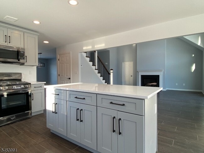Photo - 22 Woodcott Dr