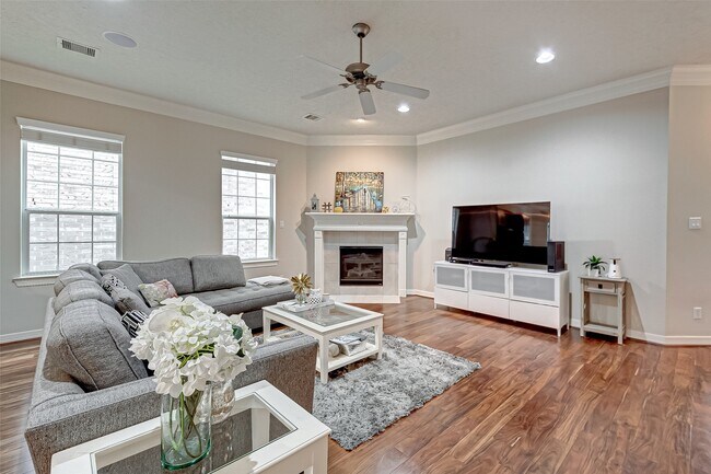 Photo - 14418 Basalt Ln