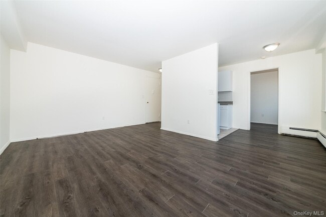 Photo - 7 Lake St Unit 8-J