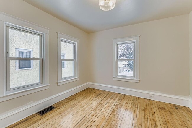 Photo - 3507 N Newton Ave