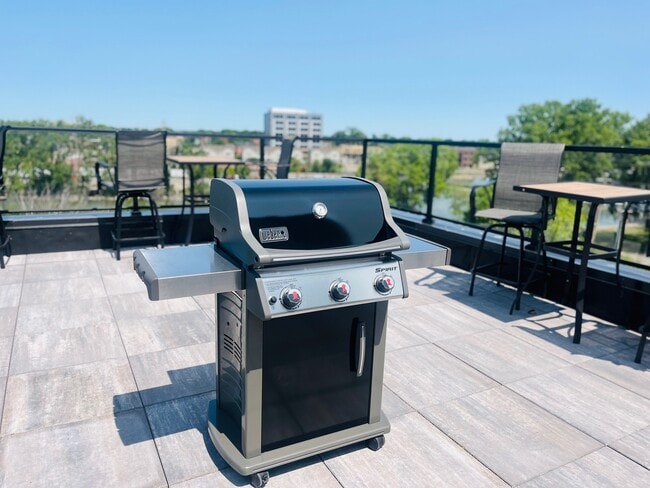 Photo - Banta Village