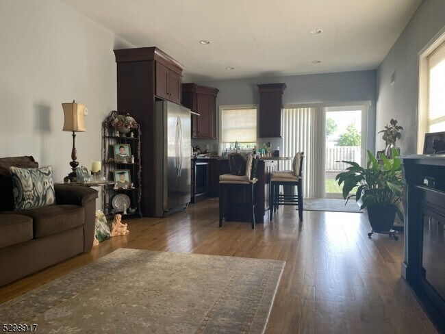 Photo - 219 2nd Ave