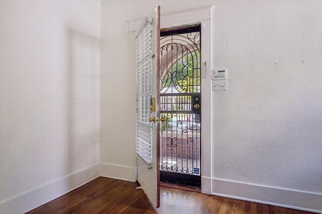 3/2 fully updated with appliances included!