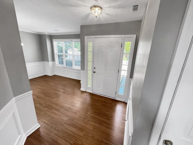 Photo - 1926 Leacroft Ct