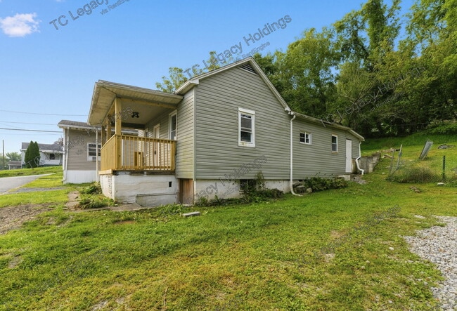 Photo - 1745 Fairmont Ave