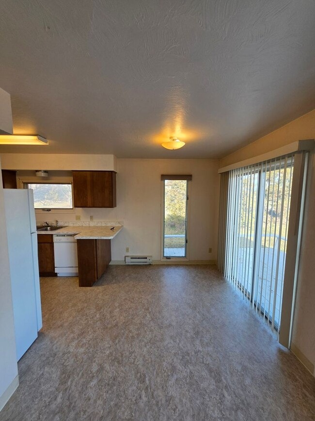 Photo - Single level duplex with attached single-c...