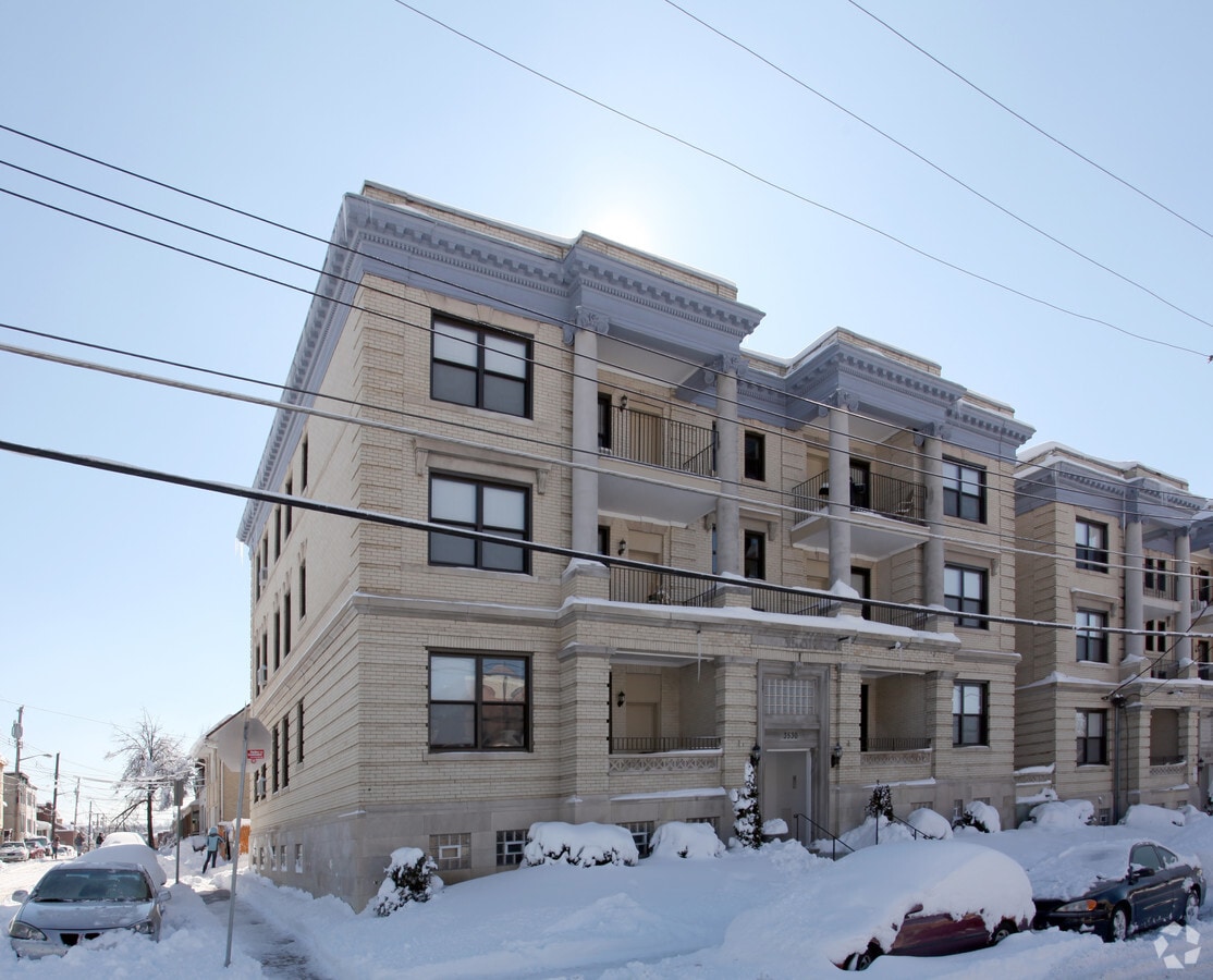 Foto principal - 3510 Louisa St