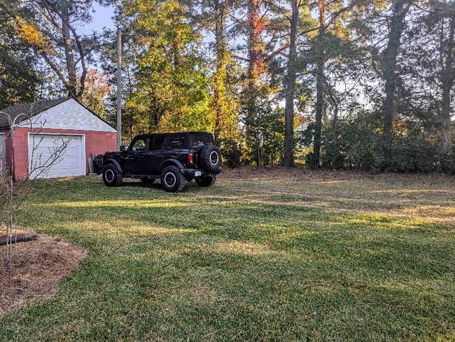 Photo - 105 Jones St