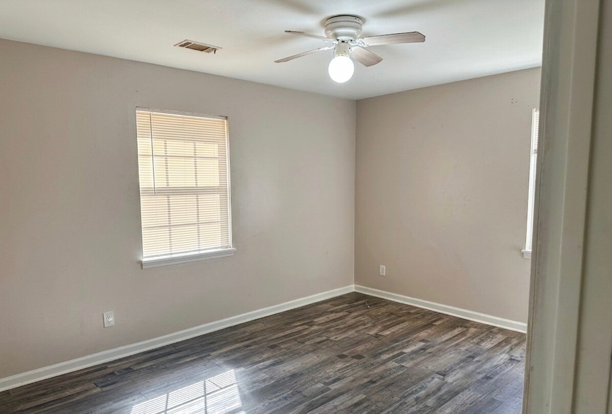 Photo - 4542 Candlestick Ln