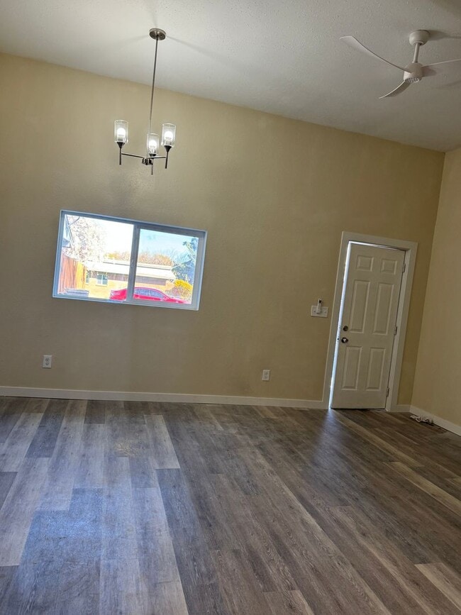 Photo - 902 S 29th Ave Unit B