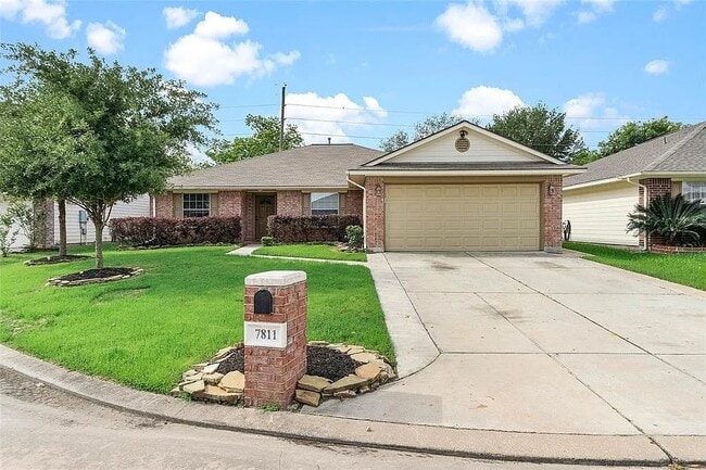 Building Photo - 7811 Fall Glen Dr Rental
