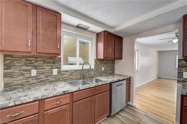 Photo - 6978 Brandywine Rd