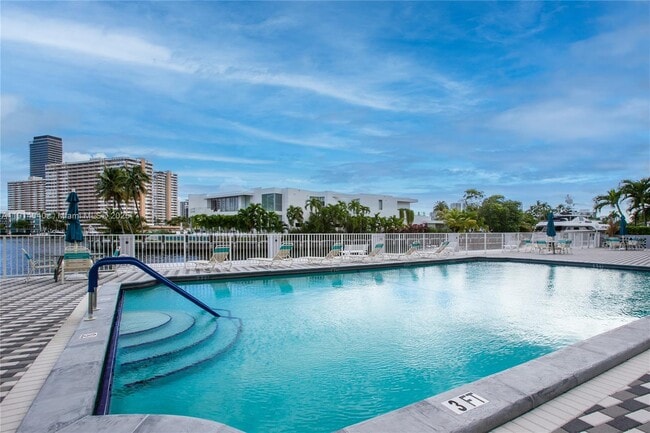 Photo - 137 Golden Isles Dr Unit 408