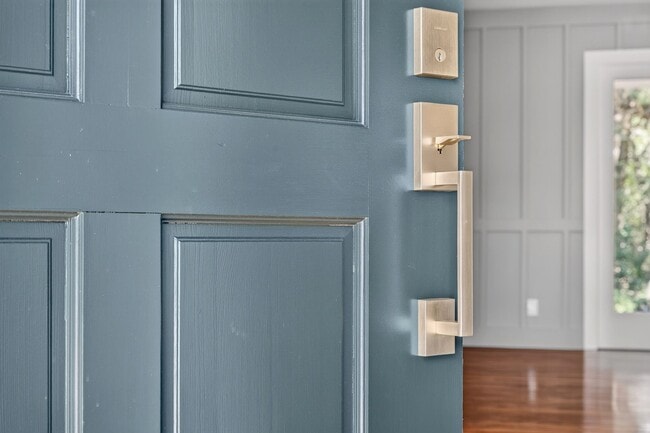 Photo - Luxury 4BR Lafayette Estate: Meticulous Finishes, Private Au Pair Suite & Top Schools!