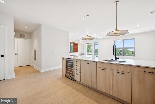 Photo - 900 11th St SE Unit 309