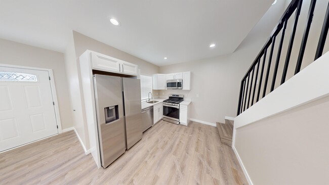 Photo - 4993 63rd St