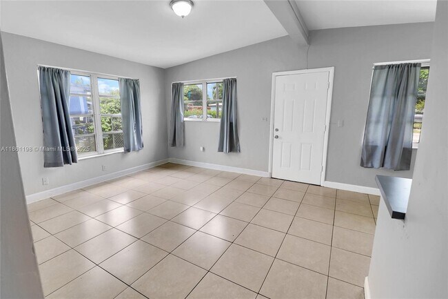 Photo - 272 NW 30th Terrace