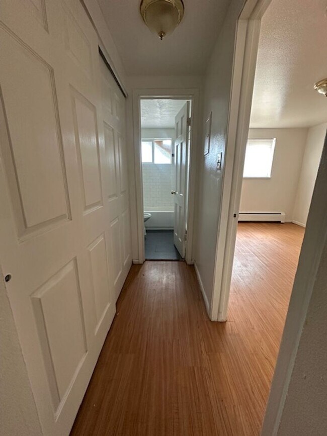 Photo - Bright Ground-Level 2-Bedroom 1-Bathroom Apartment Located in Goldsmith Neighborhood.