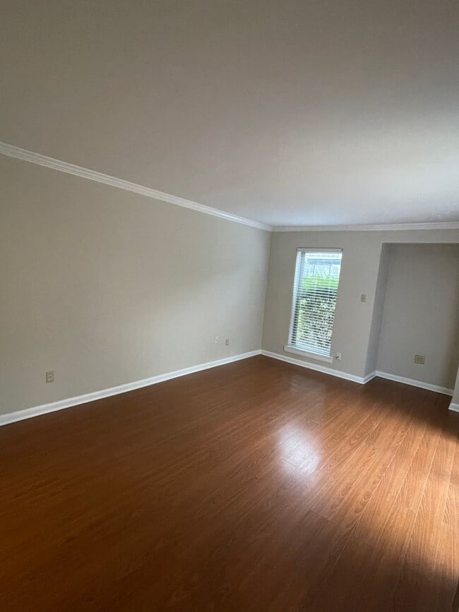 Photo - 2Bd/1.5Ba Townhouse located on the Germantown/Memphis Line!