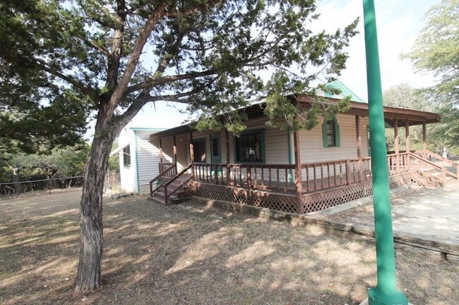 Photo - 156 Diamond J Rd S