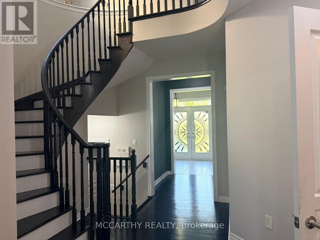 Photo - 124 Johnson Dr