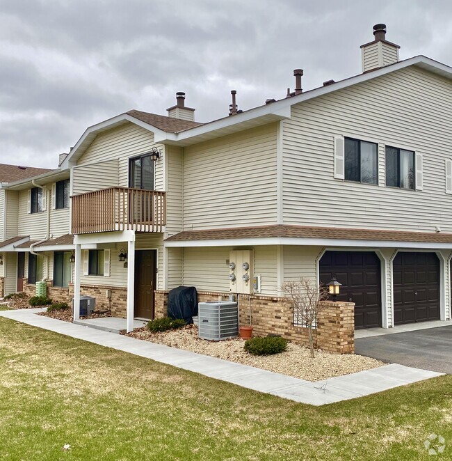 Building Photo - 7687 Wedgewood Ct Rental