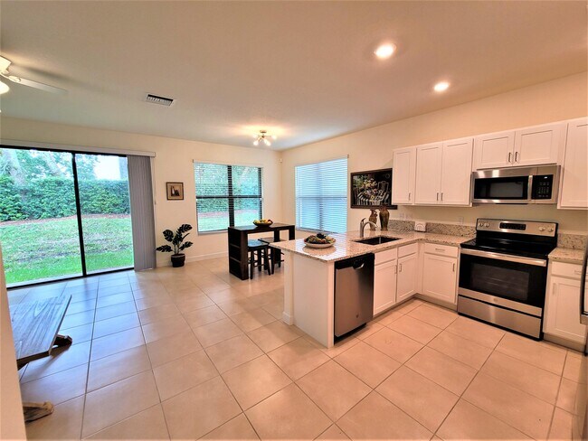 Photo - 10027 W Villa Cir