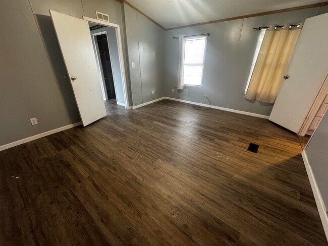 Photo - 1102 E Spring St