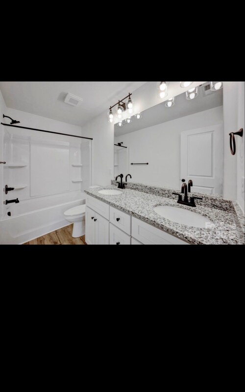 Photo - 2812 S Ridge Ave