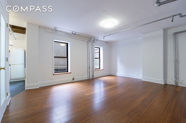 Photo - 7 W 8th St Condo Unit 0R