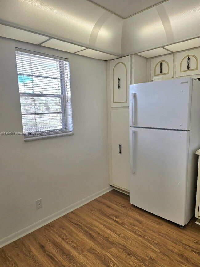 Photo - 2571 Aragon Blvd Unidad 414
