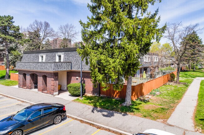 Georgian Court Townhomes